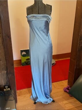 Selfie Leslie Strapless Light Blue Gown